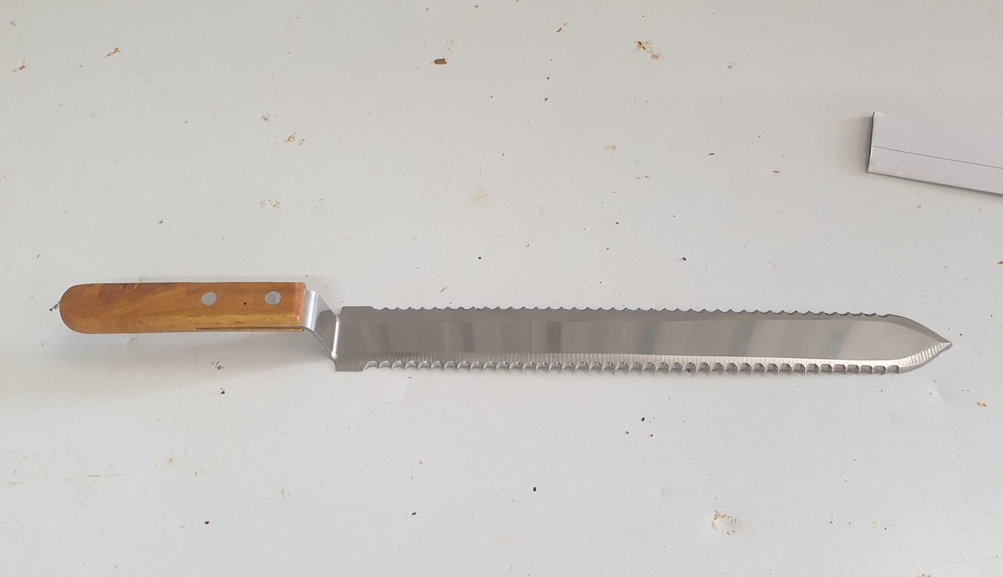 Uncapping Knife (Serrated)